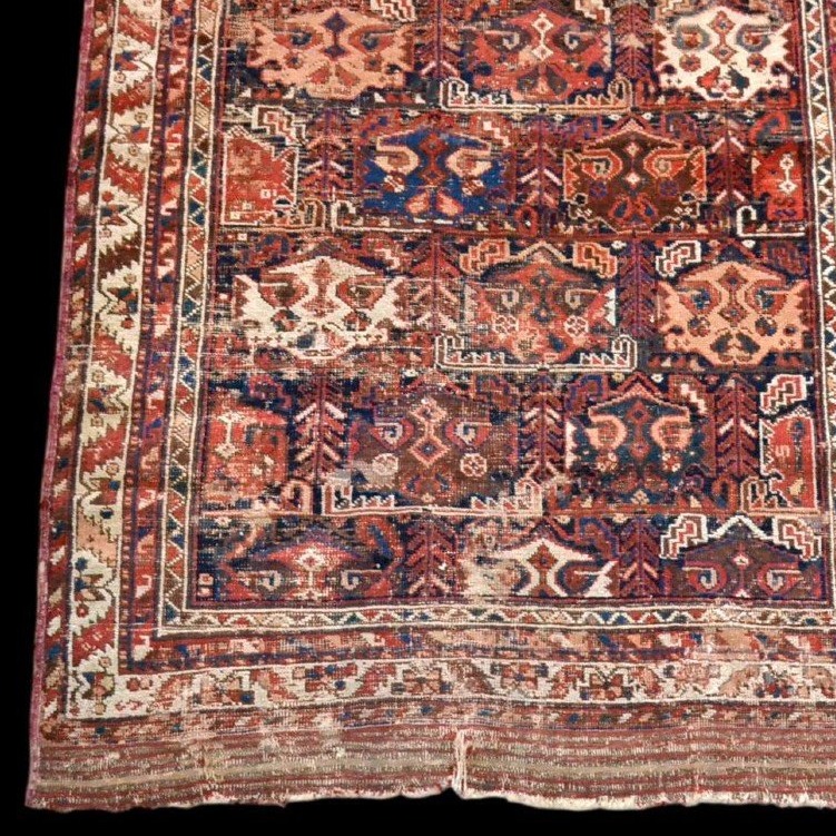 Bakthiar Rug, 125 X 170 Cm, Hand-knotted From Wool During The Qajar Dynasty In The 19th Century-photo-4