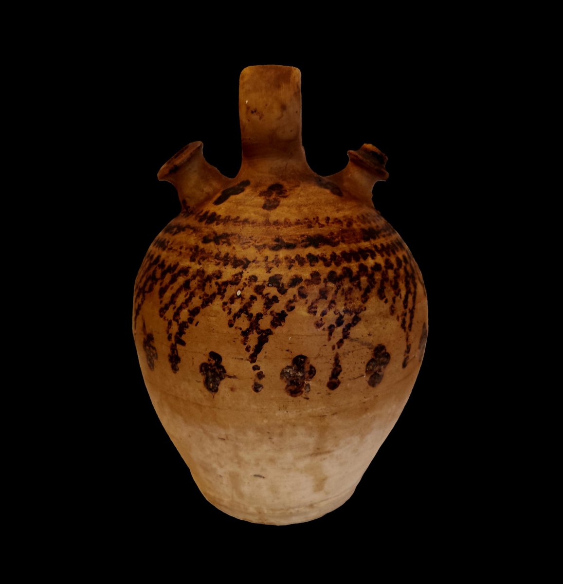 Un grand plat Berbère en terre cuite, Kabylie, Sejnane, rare décor au collier, 1900, bon état -photo-3