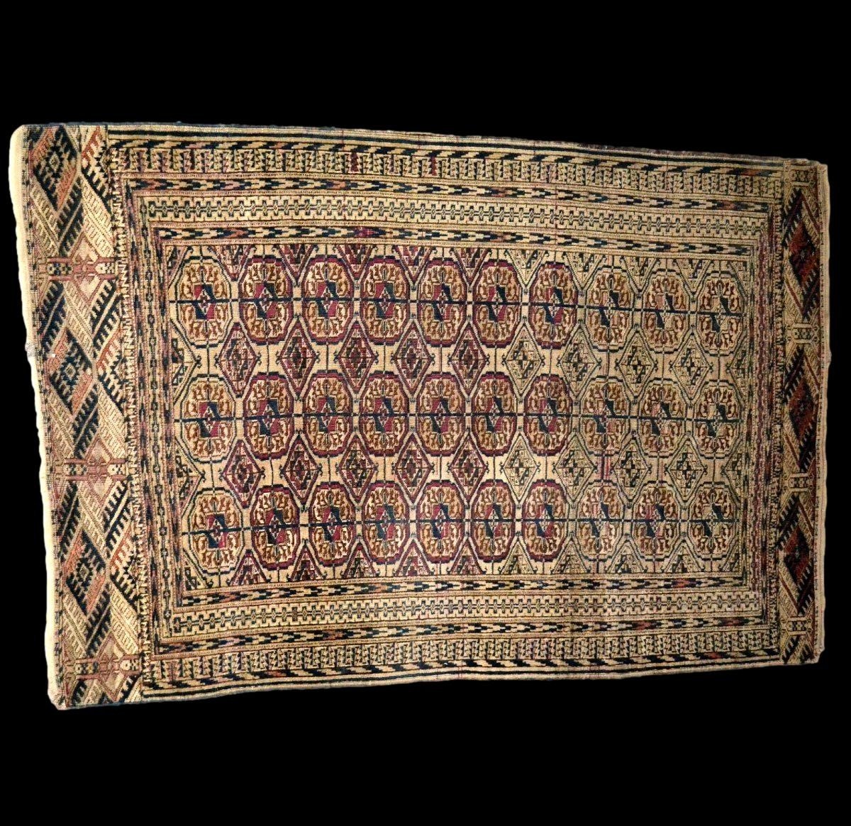 Tapis Tekké, 124 x 187 cm, laine sur laine nouée main vers 1900 par une tribu Tekké-photo-2