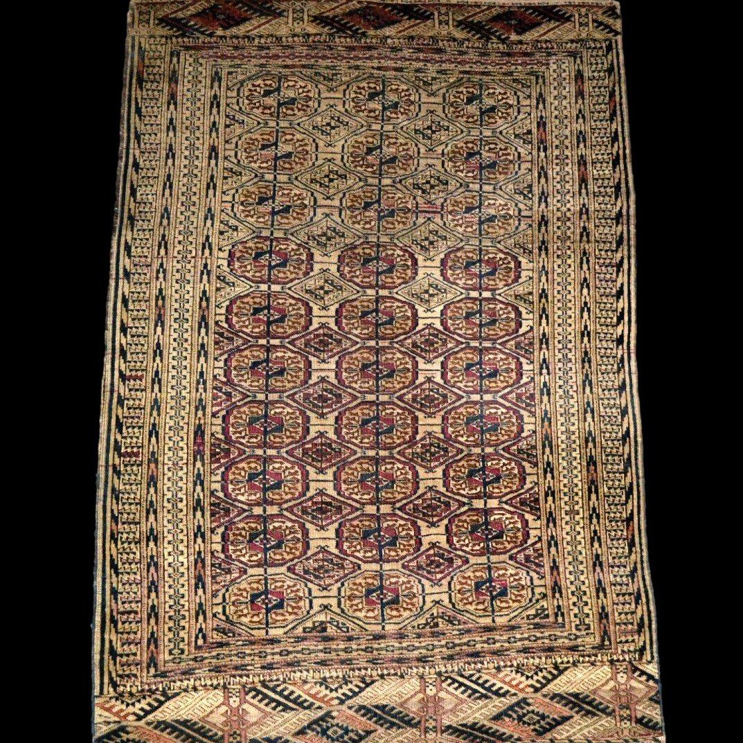 Tapis Tekké, 124 x 187 cm, laine sur laine nouée main vers 1900 par une tribu Tekké-photo-3