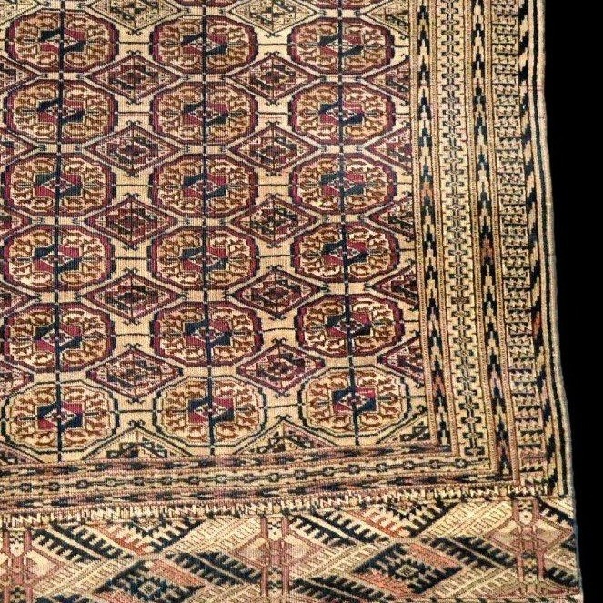 Tapis Tekké, 124 x 187 cm, laine sur laine nouée main vers 1900 par une tribu Tekké-photo-5