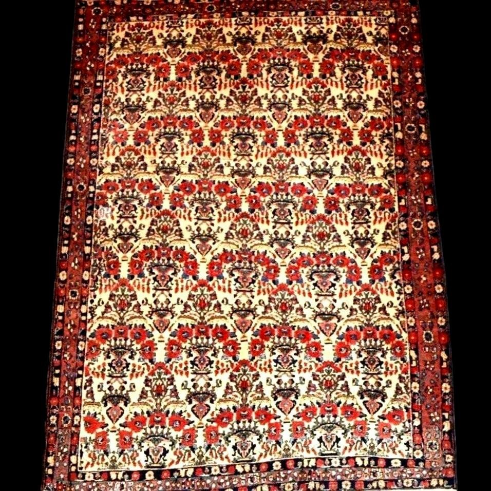 Abadeh Rug, 162 X 220 Cm, Hand-knotted Wool From Iran, Circa 1900–1930, In Very Good Condition