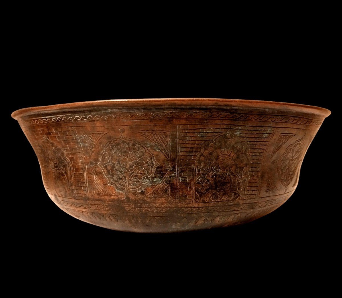 Large Basin From The Safavid Period, Khorasan, Iran, Late 17th–early 18th Century.-photo-3