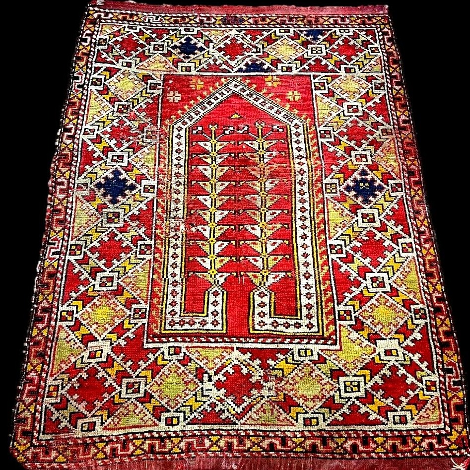 Tapis Avunya de prière , 95 x 135 cm, laine nouée main en Turquie, région de Marmara