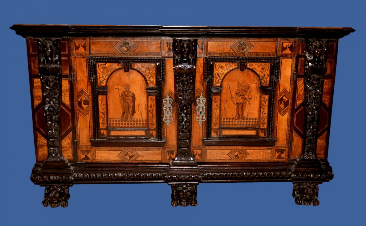 Buffet Inlaid Netherlands, Netherlands XVII Century, Perfect Condition