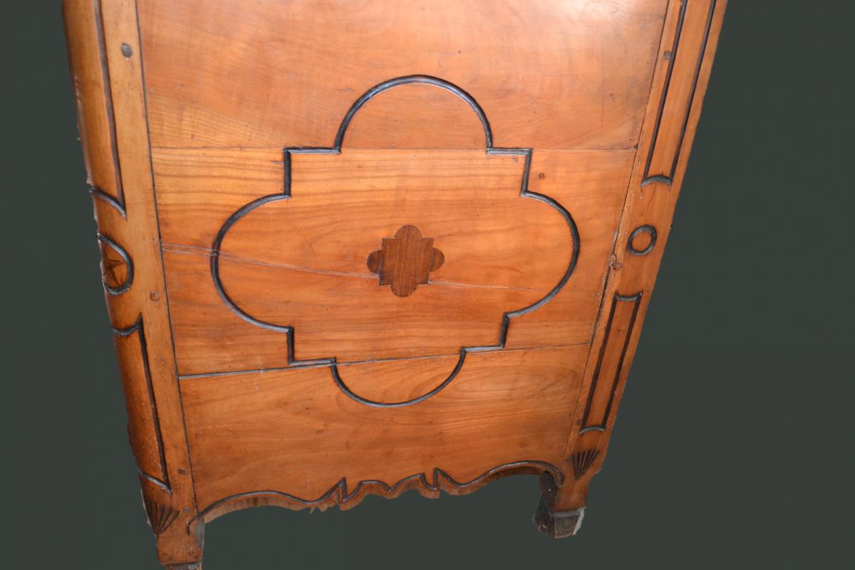 Curved Chest In Wildcherry Wood , Early XVIIIth Century, French-photo-3