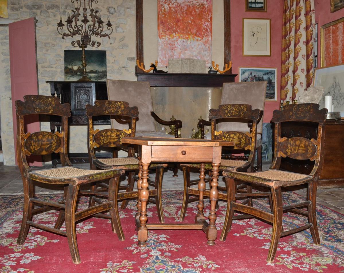 Quatre chaises peintes, cannées du milieu du XIXème siècle en très bon état-photo-4