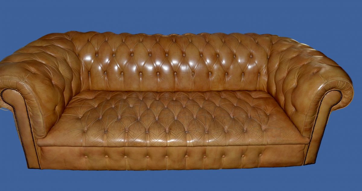 Canapé CHESTERFIELD vintage, cuir miel , 3 places,  Angleterre vers 1970, en très bon état