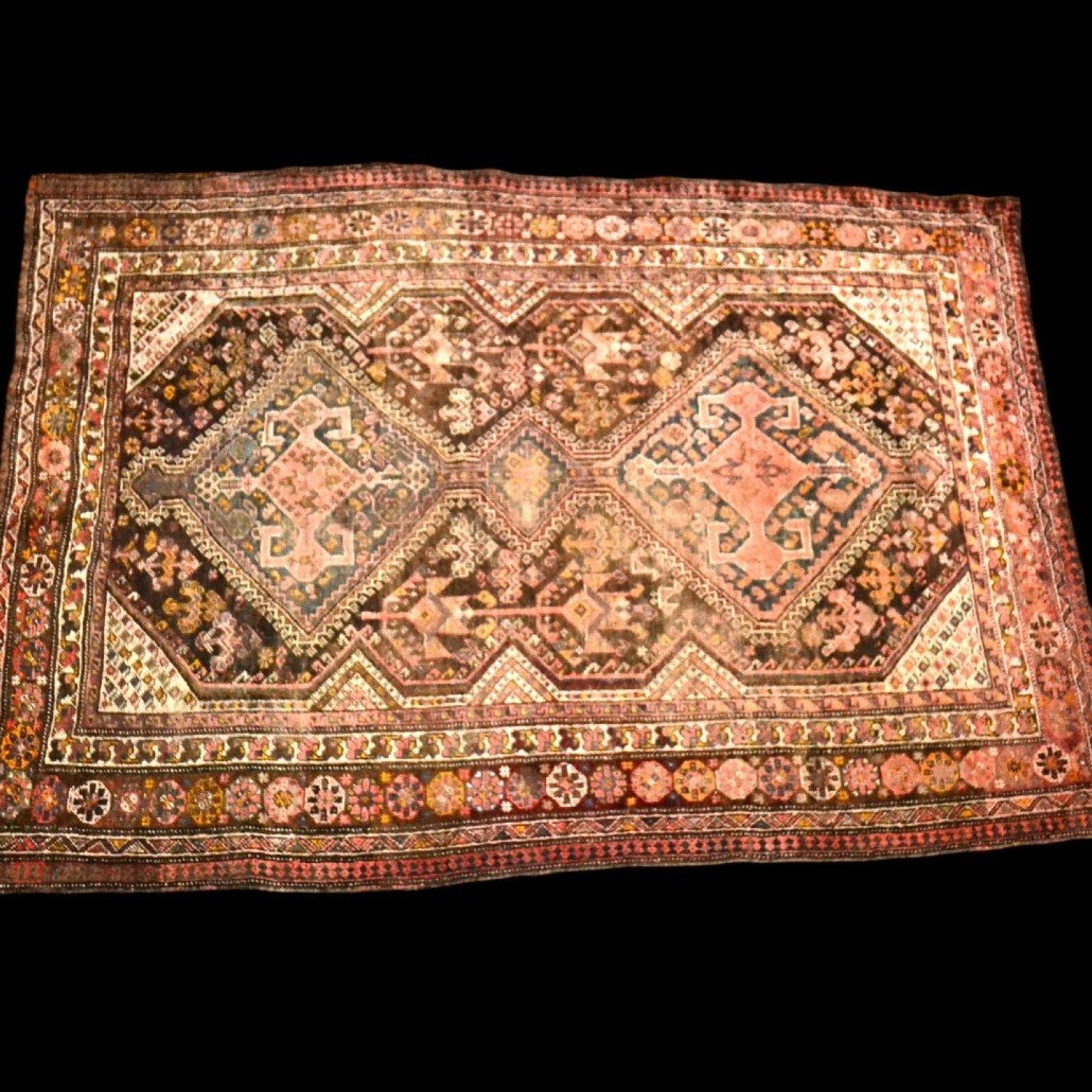 Tapis Gashghaï, 136 x 201 cm, laine sur laine nouée main , Iran, XIXème Siècle, rare décor-photo-2