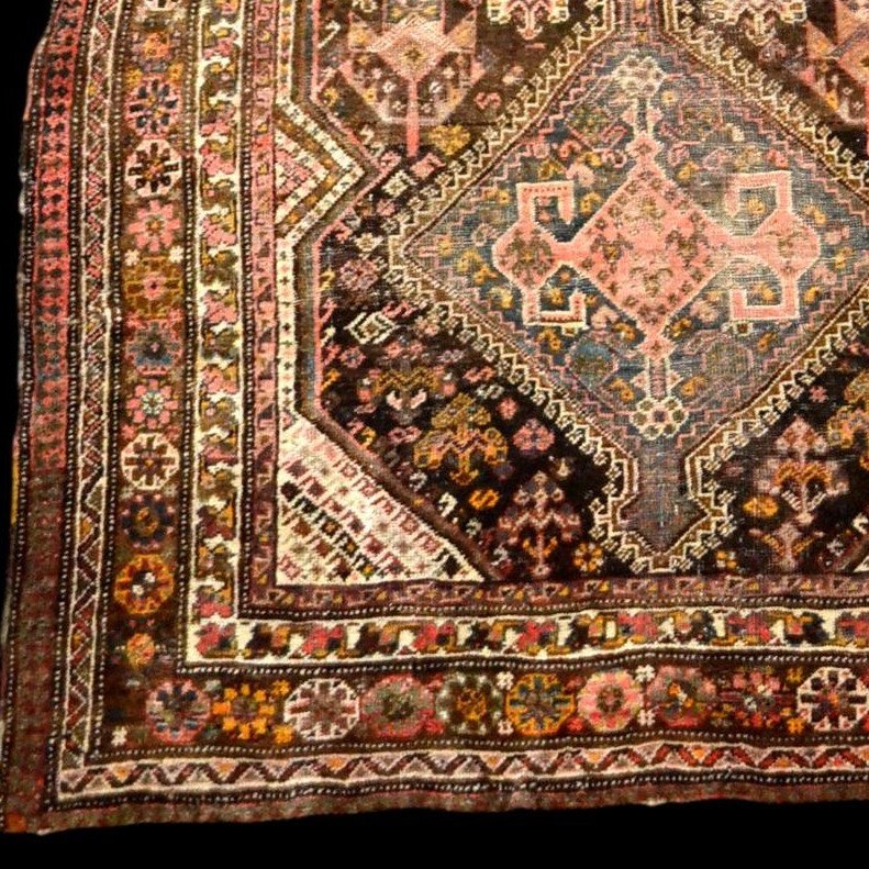 Tapis Gashghaï, 136 x 201 cm, laine sur laine nouée main , Iran, XIXème Siècle, rare décor-photo-2