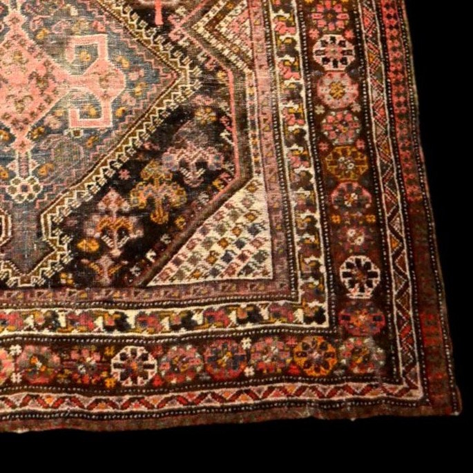 Tapis Gashghaï, 136 x 201 cm, laine sur laine nouée main , Iran, XIXème Siècle, rare décor-photo-3