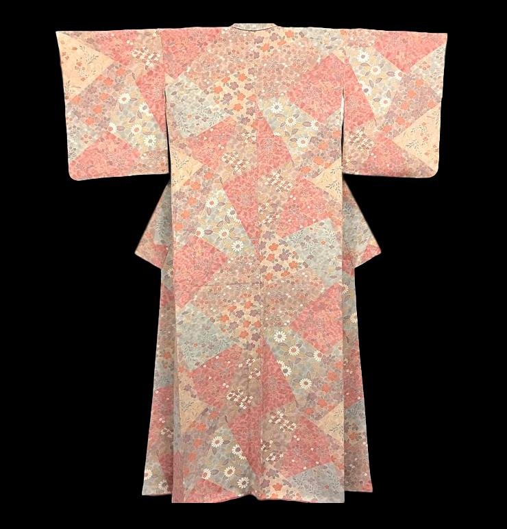 Kimono Hômongi, en soie naturelle, Japon, vers 1960, Très Bon état
