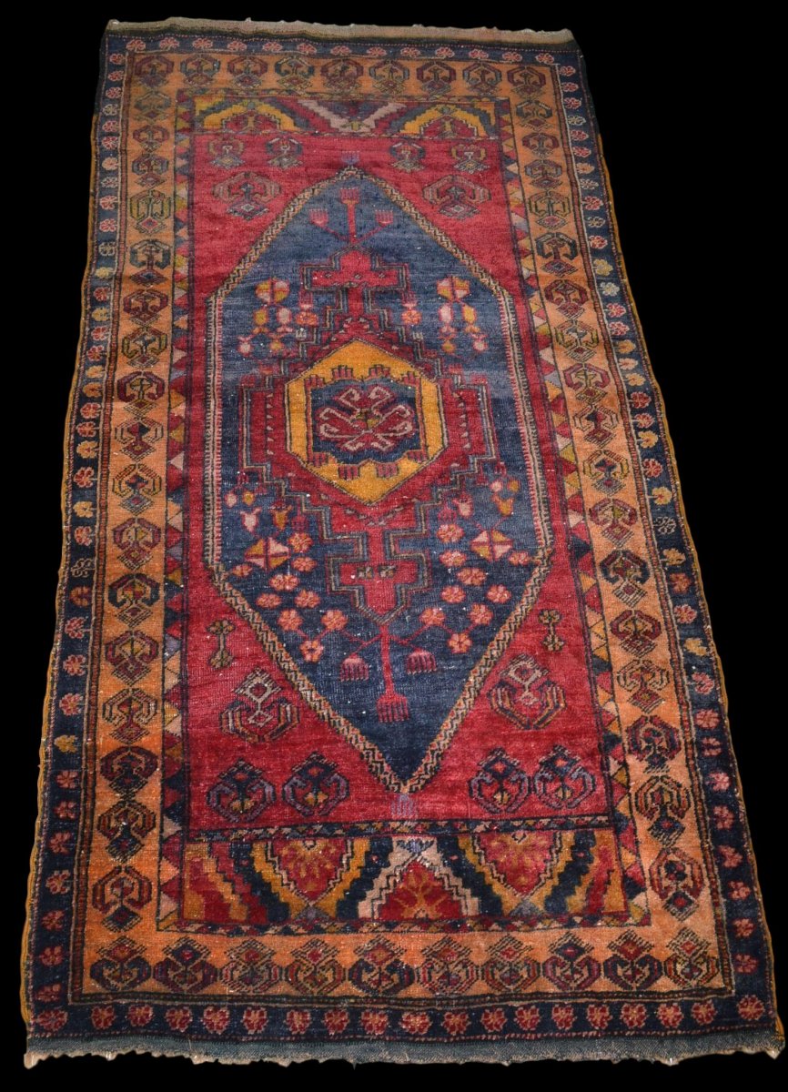 Yahyali Carpet Of Ancient Prayer, 118 Cm X 228 Cm, Anatolia, Turkey, Beginning Of XXth Century-photo-6
