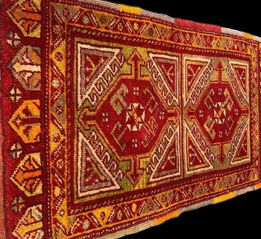 Tapis Anatolien ancien, 59 x 102 cm, laine sur laine noué main en Turquie, milieu XXème siècle-photo-2