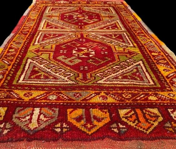 Tapis Anatolien ancien, Turquie, 59 cm x 102 cm, laine sur laine, milieu du XXème siècle-photo-1