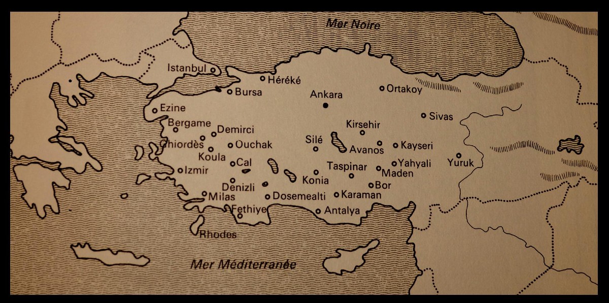 Tapis Anatolien ancien, 59 x 102 cm, laine sur laine noué main en Turquie, milieu XXème siècle-photo-4