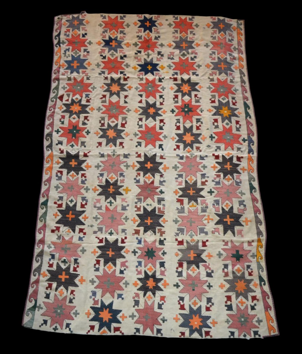 Tapis de Julhir Ancien, 160 cm x 256 cm, Ouzbékistan, fil de soie Brodé sur Coton, Superbe état