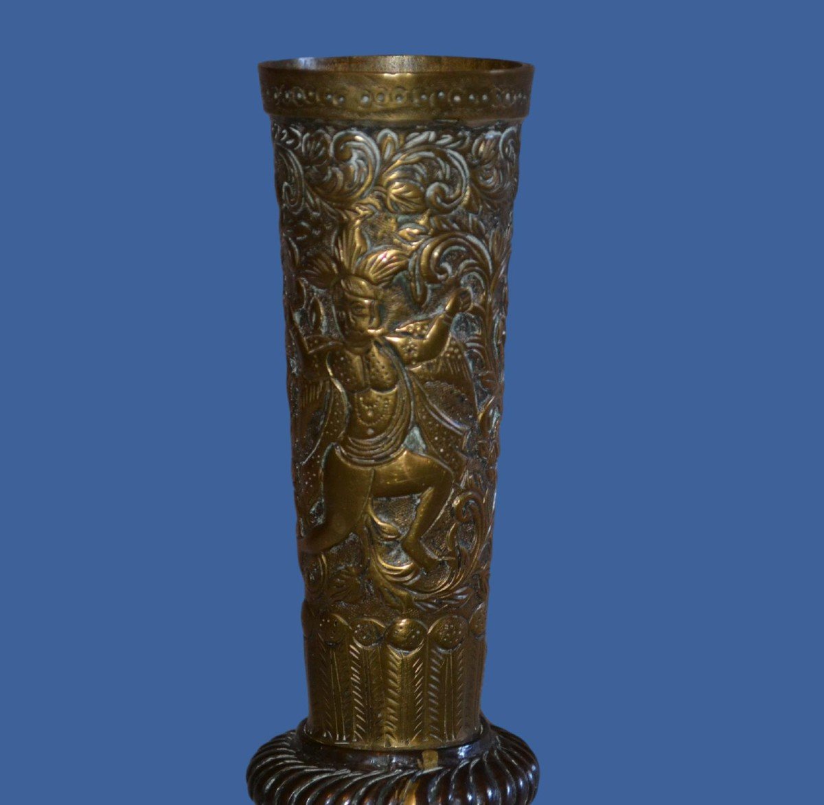 Vase à deux cuivres, Inde, décor gravé au repoussé de dieux et déesses, XIXème Siècle-photo-4