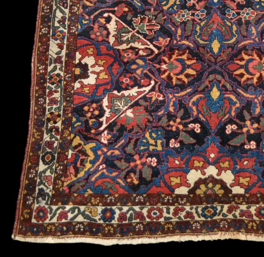 Tapis Persan Bakthiar ancien, 138 cm x 213 cm, Iran, noué main vers 1950, en bon état -photo-2