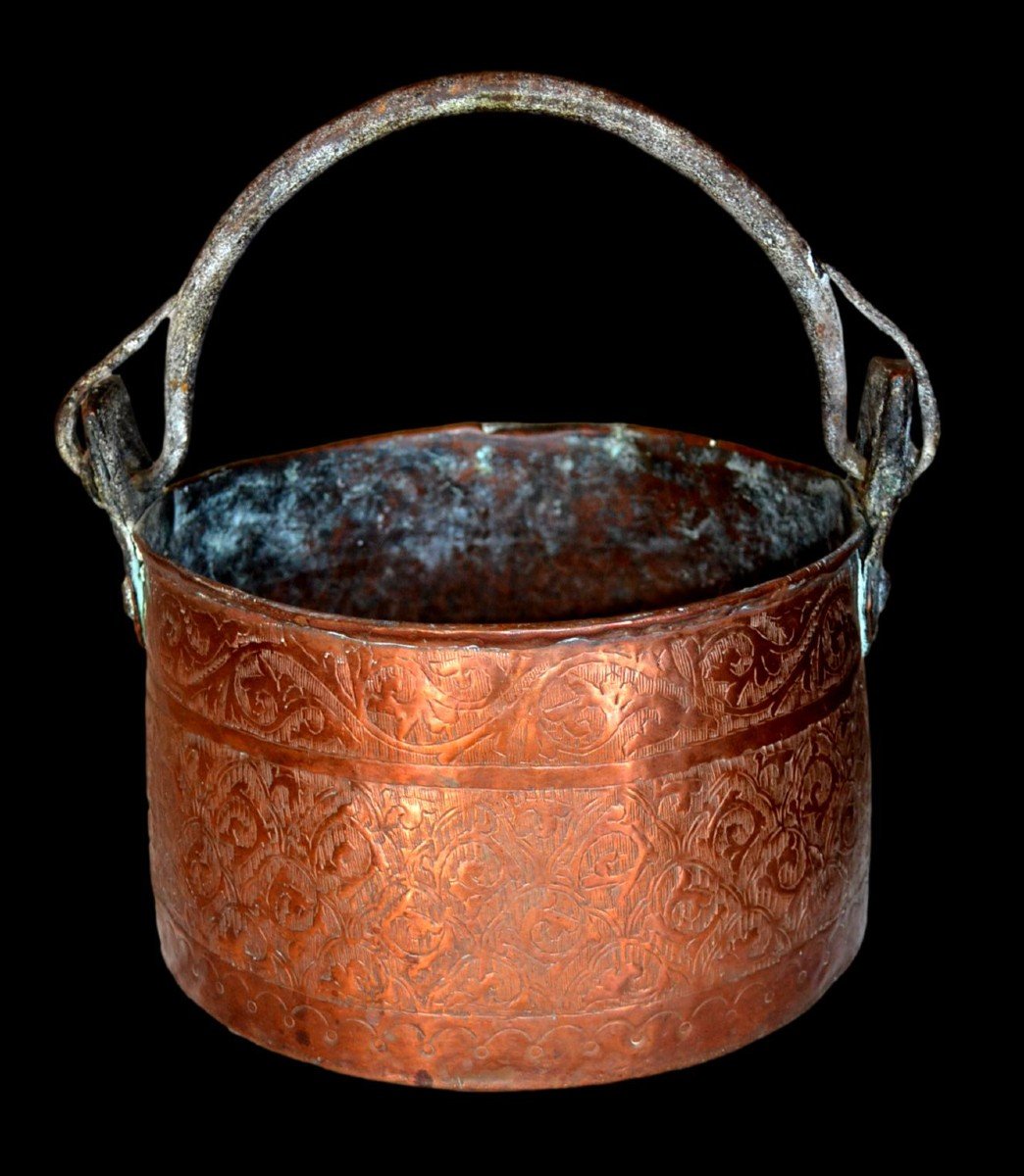 Cauldron With Chiseled Red Copper Handle, Maghreb, Algeria, 19th Century, Good Condition-photo-2