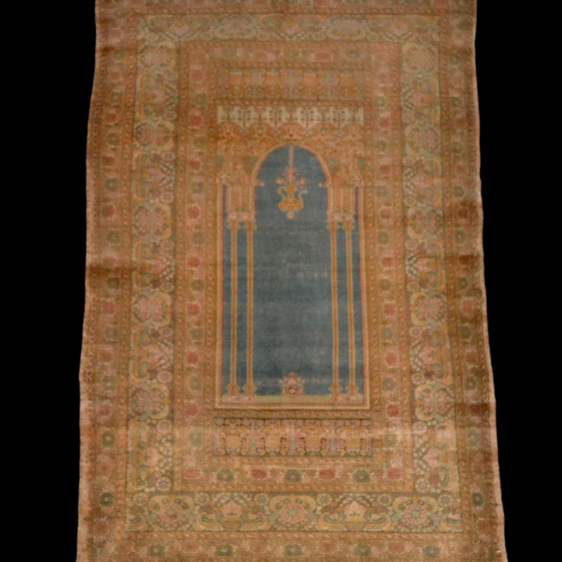 Old Prayer Rug, Ottoman Splendor, 123 X 186 Cm, Bush Or Istanbul, 19th Century
