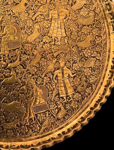 Old Kadjar Tea Tray In Chiseled Brass, Persia, Diameter 47 Cm, Sumptuous Persian Decor-photo-2