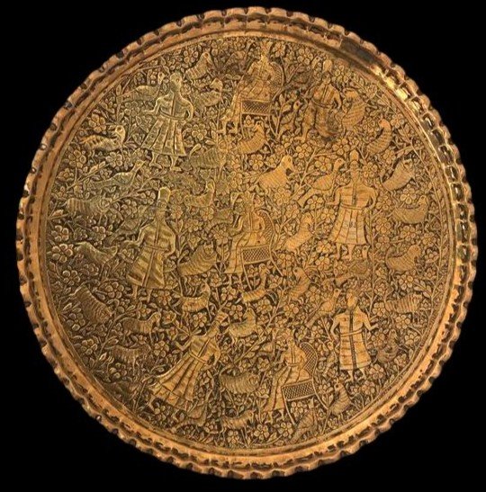Old Kadjar Tea Tray In Chiseled Brass, Persia, Diameter 47 Cm, Sumptuous Persian Decor