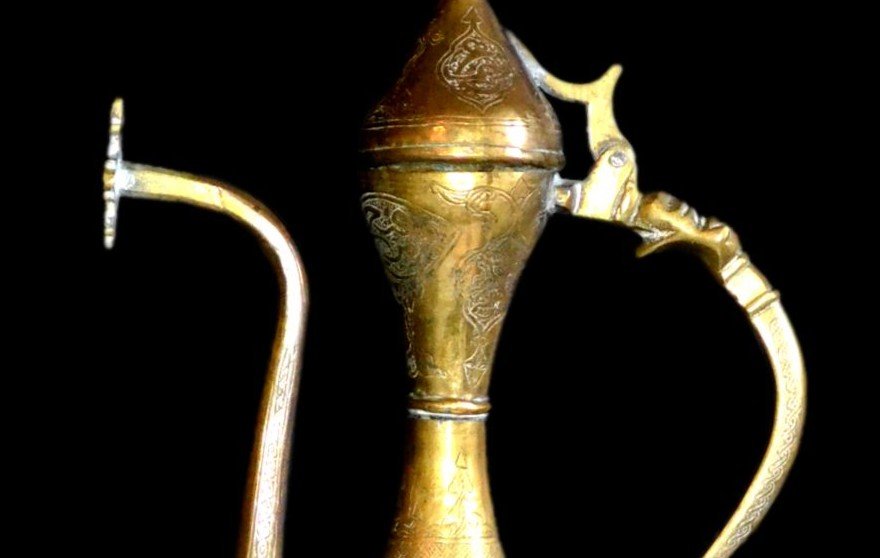 Ewer And Its Basin, Algeria Late 19th Century, Chiseled Yellow Copper-photo-3