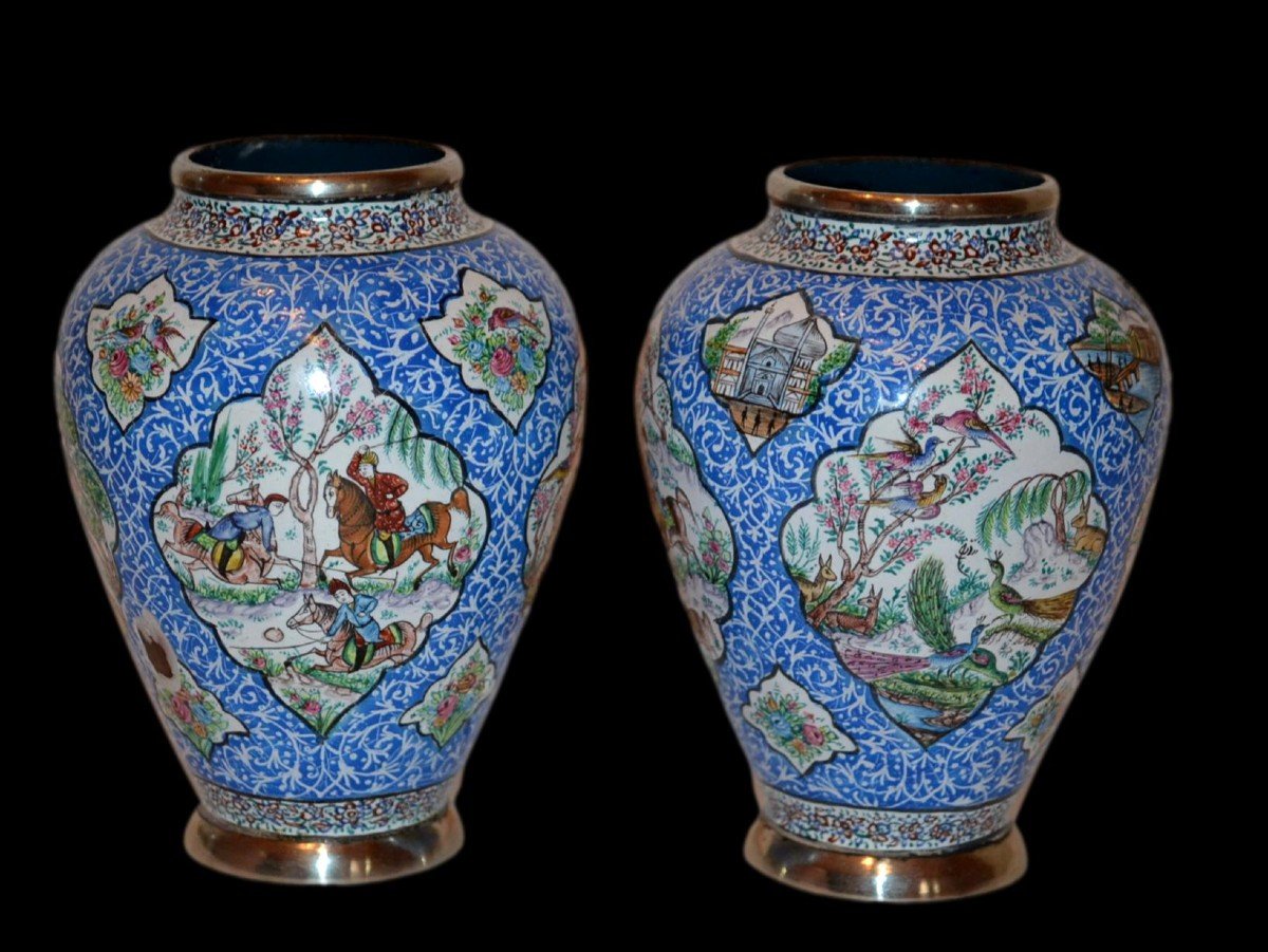 Minâkâri, bijoux, peints à la main, paire de vases signés, Ispahan, Iran, début du XXème siècle-photo-3