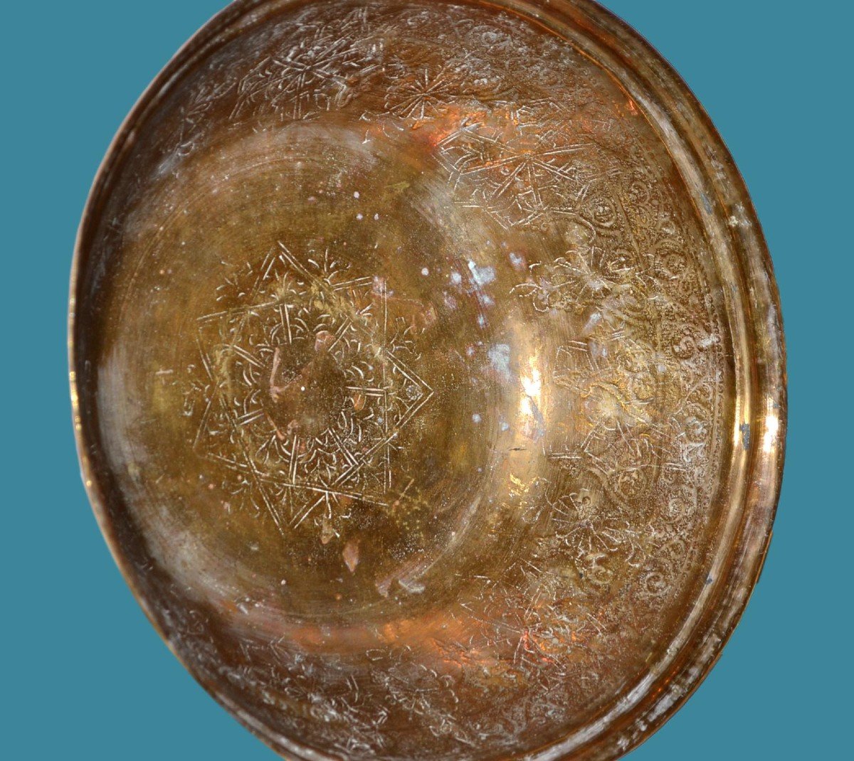Large Ablution Basin, Hand-chiseled Copper, 19th Century Middle East-photo-2