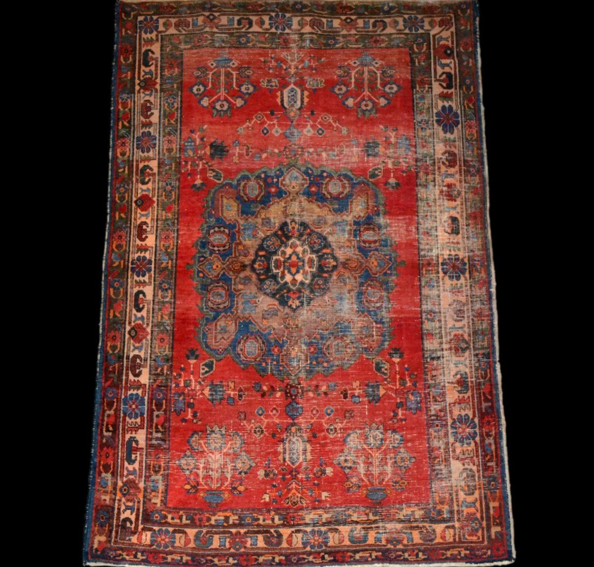 Tapis ancien Sirdjan, 138 x 209 cm, laine nouée main, Perse, (Iran) début du XXème siècle