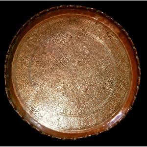 Oriental Tray With Floral Decoration Engraved With A Chisel, Red Copper, Turkey From The 19th Century