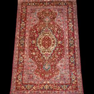 Exceptional, Fine & Old Ispahan, 130 Cm X 210 Cm, Hand-knotted Wool & Silk, Late 19th Century