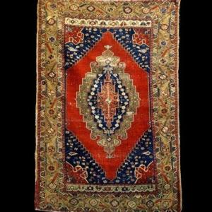 Kutaya ancien, beauté Ottomane, 111 x 165 cm, laine & soie, Anatolie, seconde partie du XIXème