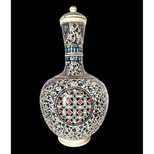 Covered Ottoman Bottle, Iznik Ceramic, Turkey, 1900 - 1920, In Very Good Condition