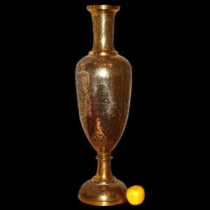 Important et lourd vase Indo-persan, laiton gravé au burin vers 1900 d'un somptueux décor