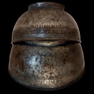 Deux bassins, Perse, cuivre gravé anciennement étamé, fin XIXème début XXème, très bel état