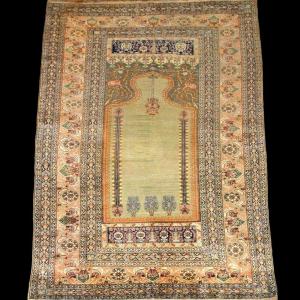 Tapis Istanbul, art Ottoman, 127 x 190 cm, soie sur coton nouée main vers 1900 - 1920