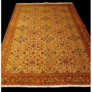 Floral Yazd Rug, 122 X 192 Cm, Hand-knotted Wool, Made In Iran Around 1970–1980, In Very Good Condition