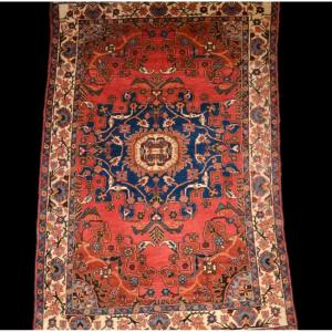 Old Persian Tafresh Rug, 135 X 194 Cm, Hand-knotted Wool In Iran At The Beginning Of The 20th Century