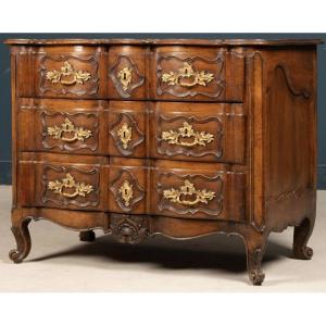 Commode en noyer du XVIII° siècle