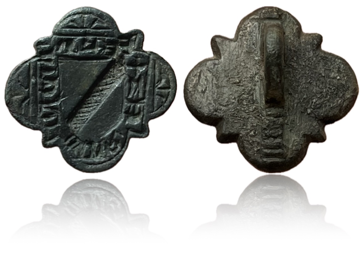 Rare sceau médiéval XIII-XIVe armoriés de forme quadrilobe en bronze 