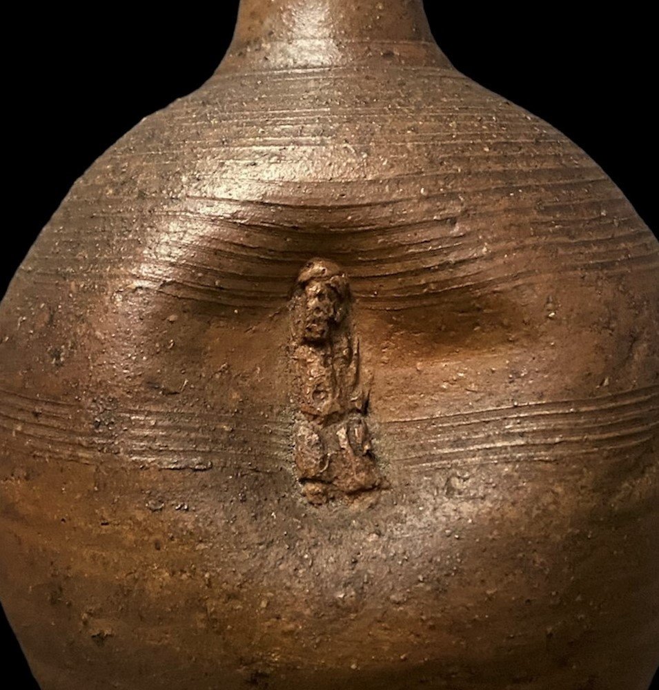 Rare Jug In Pinched Stoneware Decorated With Figures Of Flagellated Christ, Around 1700-photo-2