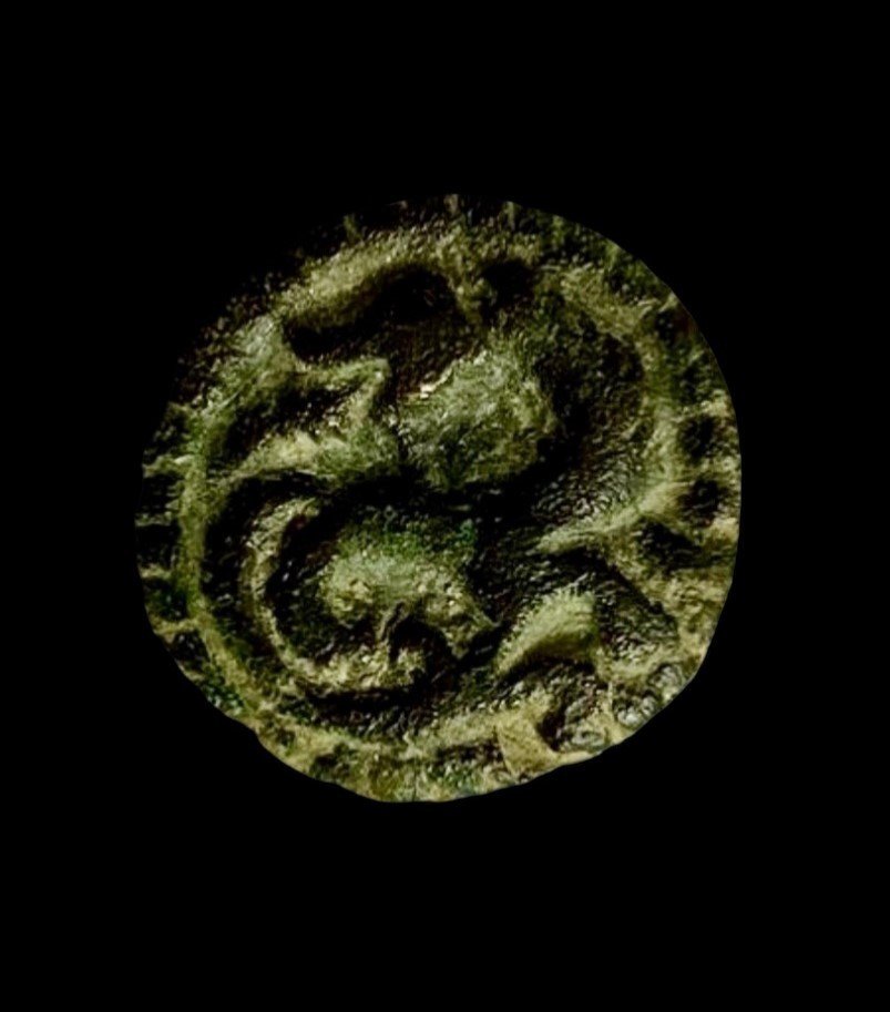 Broche Représentant Une Bête Dragon à Tête De Serpent, 9e Siècle-photo-4