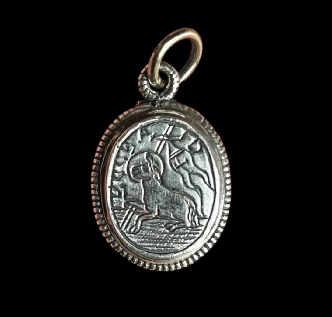 Silver Reliquary Pendant With The Lamb Of God "agnus Dei", Circa 17th Century