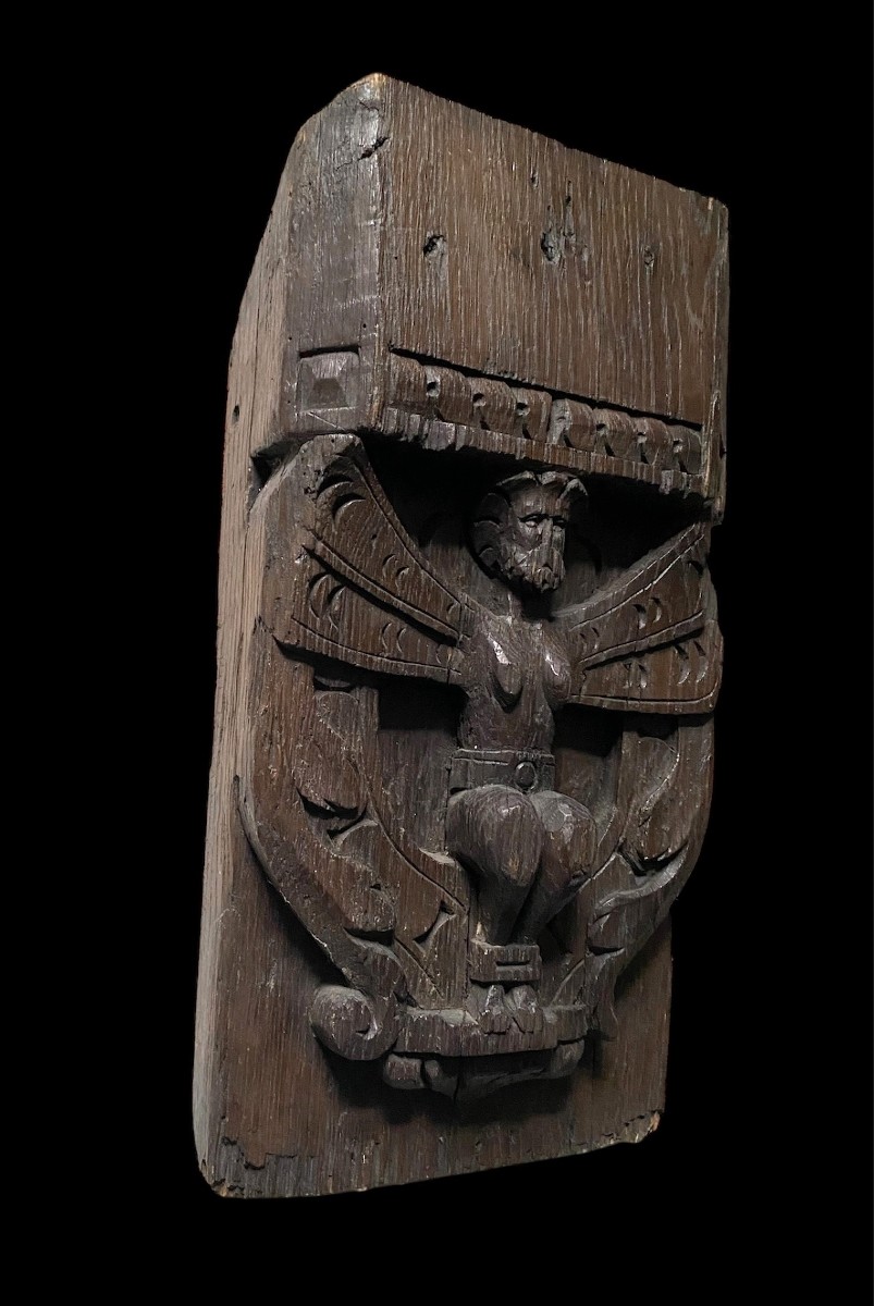 Un Grand Corbeau Médiéval En Chêne Avec Une Harpie Barbue, Première Moitié Du XVIe Siècle-photo-3