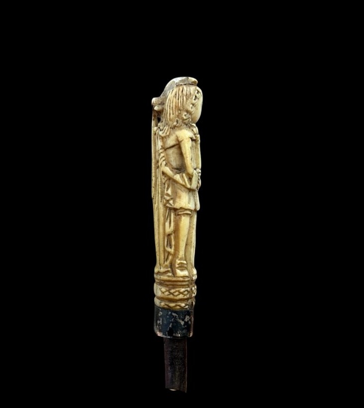 Carved Knife Handle Depicting The Virtue Of “love,” 17th Century-photo-1