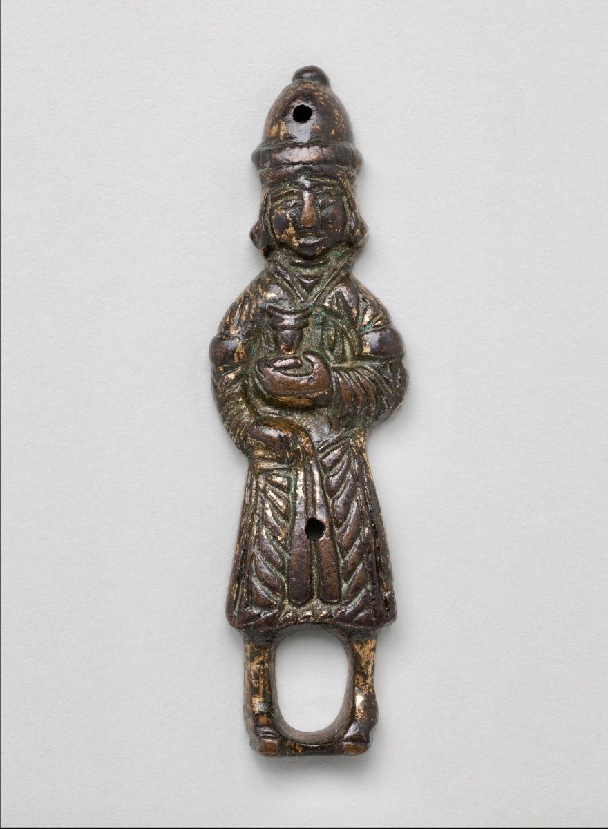 An Embossed And Gilded Copper Figure Holding A Cup, Iran-12th Century-photo-3