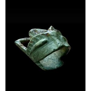 Une Boucle Zoomorphe En Bronze Romanesque XIe-XIIe Siècle