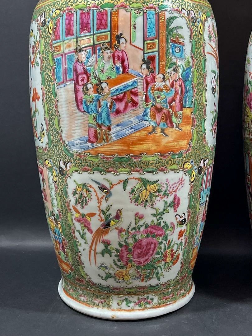 Paire De Grand Vases En Porcelaine Polychrome, Canton Période Guangxu 1875-1908 Rose Medaillon-photo-4